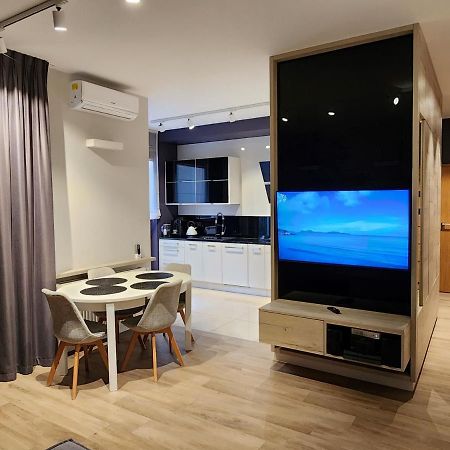 Apartamento Nadmorski Dwor Modern Gdansk Exterior foto